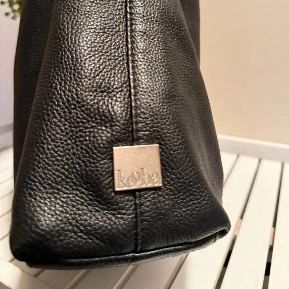 Kooba Hobo Pebble Leather Shoulder Bag EUC